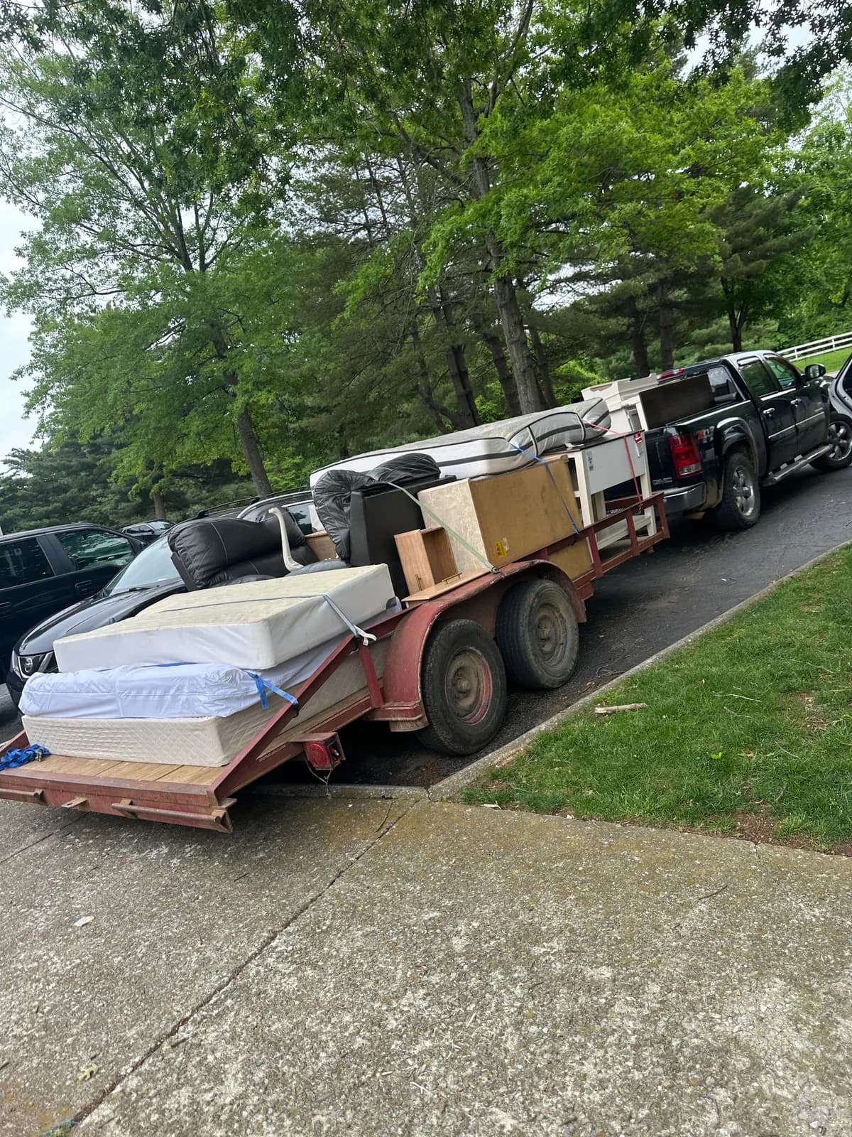 Trailer and packed vehicles loaded for a 200 mile household move (1 of 2)